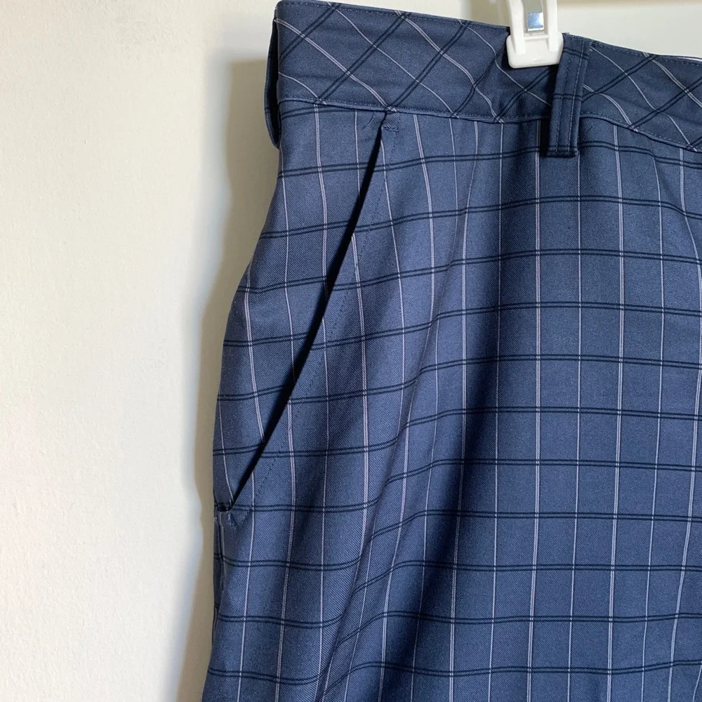 Reebok Golf Men's Blue Plaid‎ Shorts